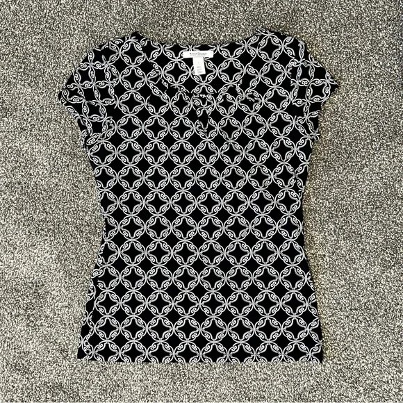 White House Black Market Black & White Cap-Sleeve Top Size S - Picture 2 of 7